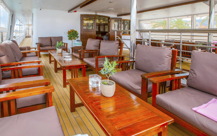 MV Princess - Bar auf dem Promenadendeck