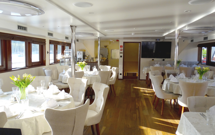 MV Princess - Restaurant