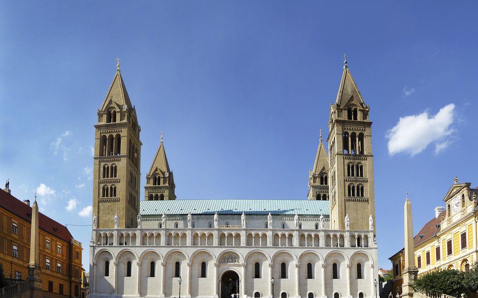 Kathedrale St. Peter und Paul, Pécs - © shutterstock_275584703