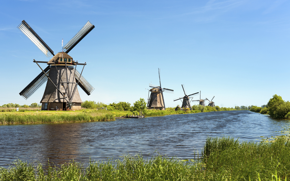 Windmühlen, Kinderdijk - © shutterstock_104887778