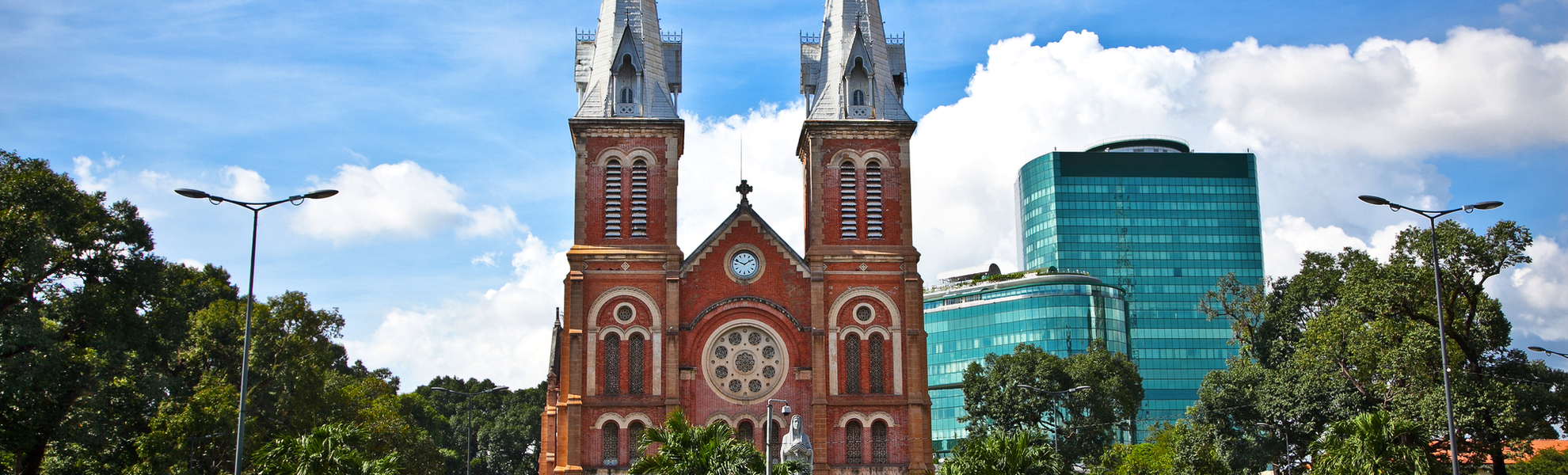 Kathedrale Notre-Dame in Ho-Chi-Minh-Stadt - © Aleksandar Todorovic - stock.adobe.com