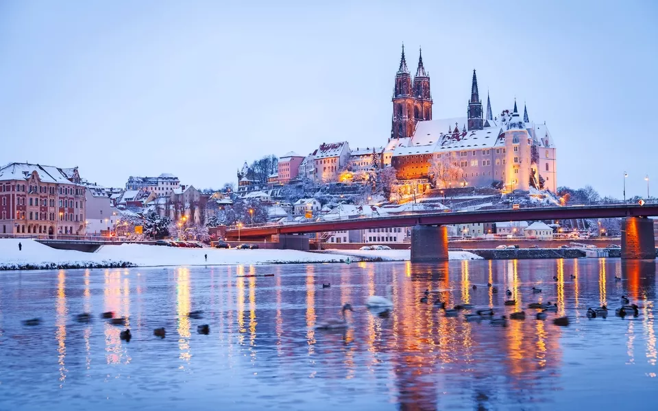 Meißen an der Elbe im Winter - © Daniel Bahrmann - stock.adobe.com