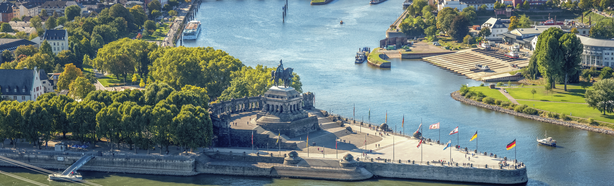 Koblenz, Blick auf das Deutsche Eck  - © Sina Ettmer - stock.adobe.com