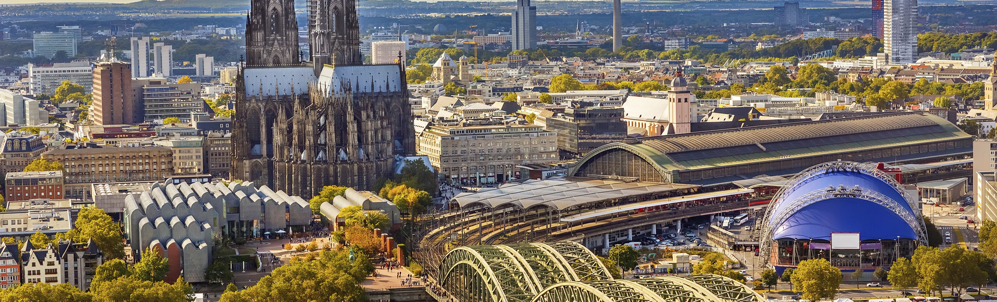 Panorama mit Dom, Köln - © shutterstock_217726825