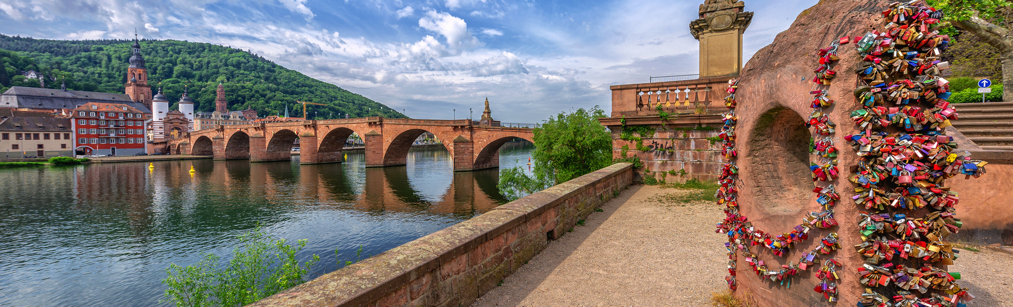 Liebesschlösser vor der Alten Brücke in Heidelberg - © Thorsten Assfalg - stock.adobe.com