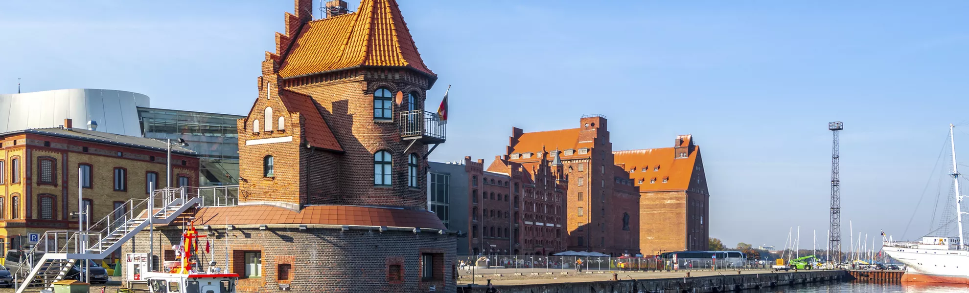 Lotsenhaus, Stralsund - © Sina Ettmer - stock.adobe.com