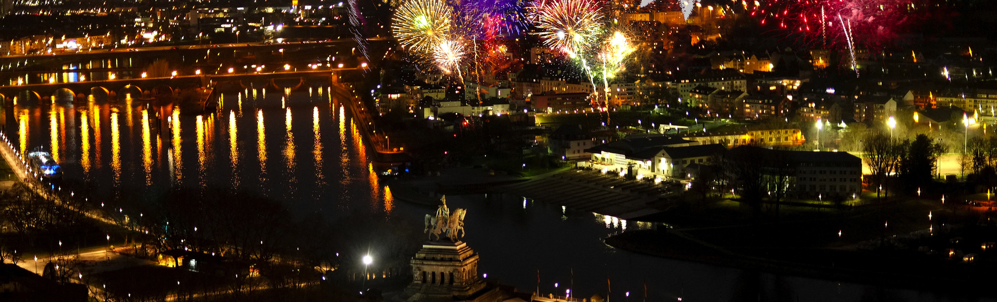 Feuerwerk in Koblenz - ©Comofoto - stock.adobe.com