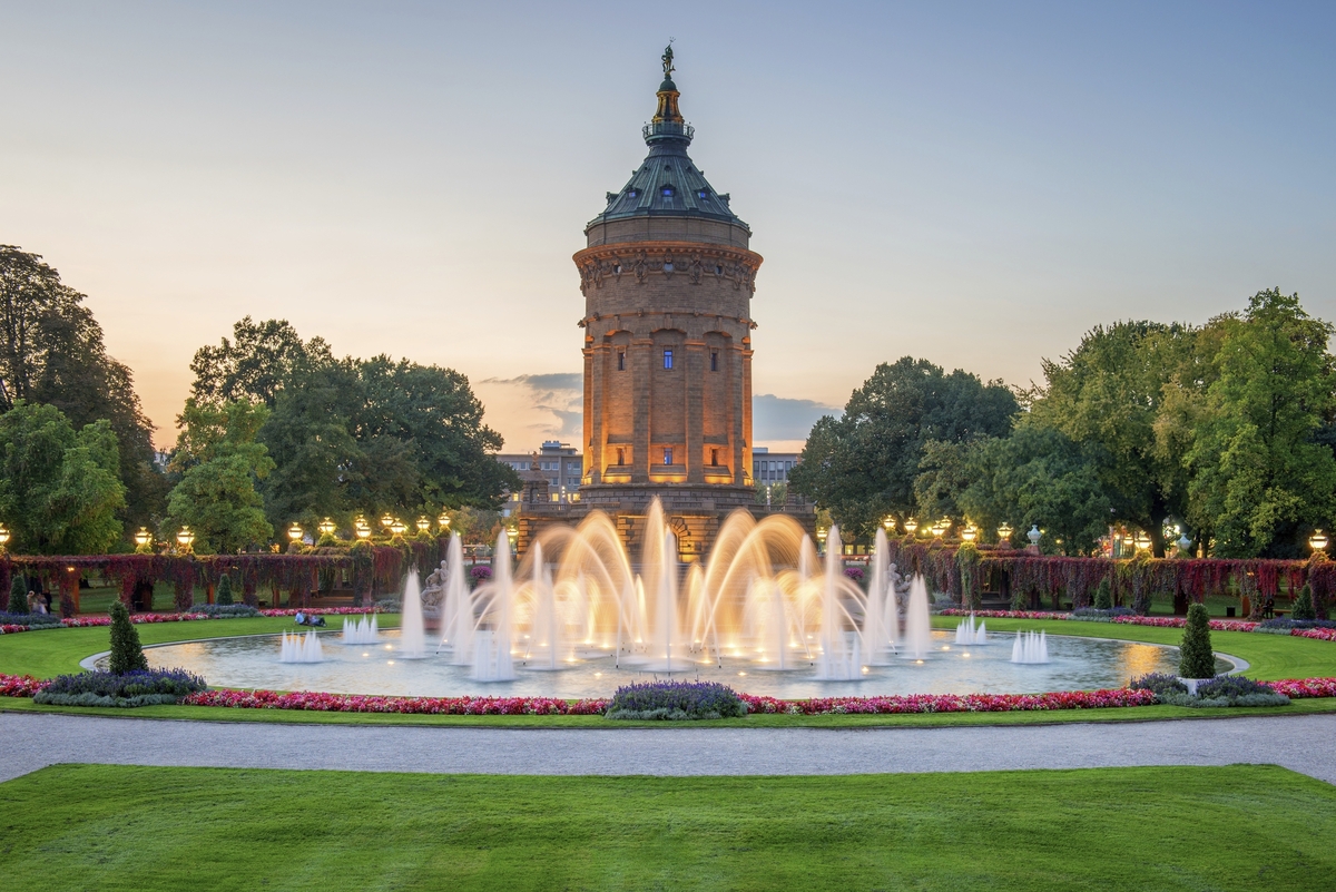 Alter Wasserturm, Mannheim - © Timo Christ       mail@timochrist.com