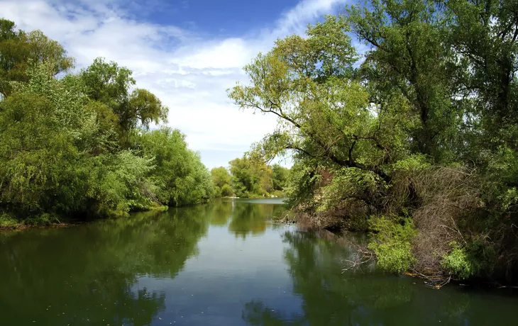 Wasserlandschaft im Donaudelta - © shutterstock_94237378