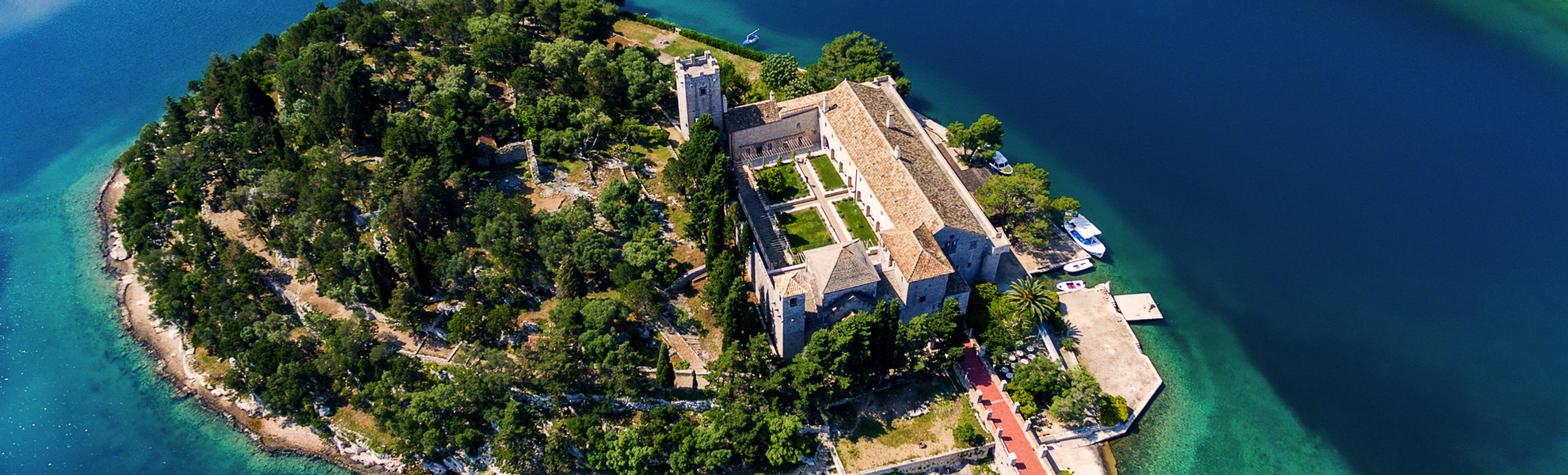 St. Maria liegt im südlichen Teil des Grossen Sees von Mljet - © Novak - stock.adobe.com