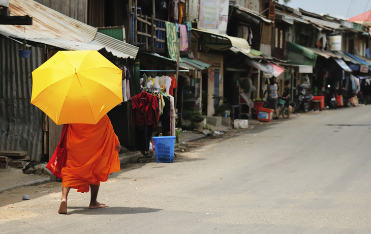 Mönch in Phnom Penh - © shutterstock_62331718